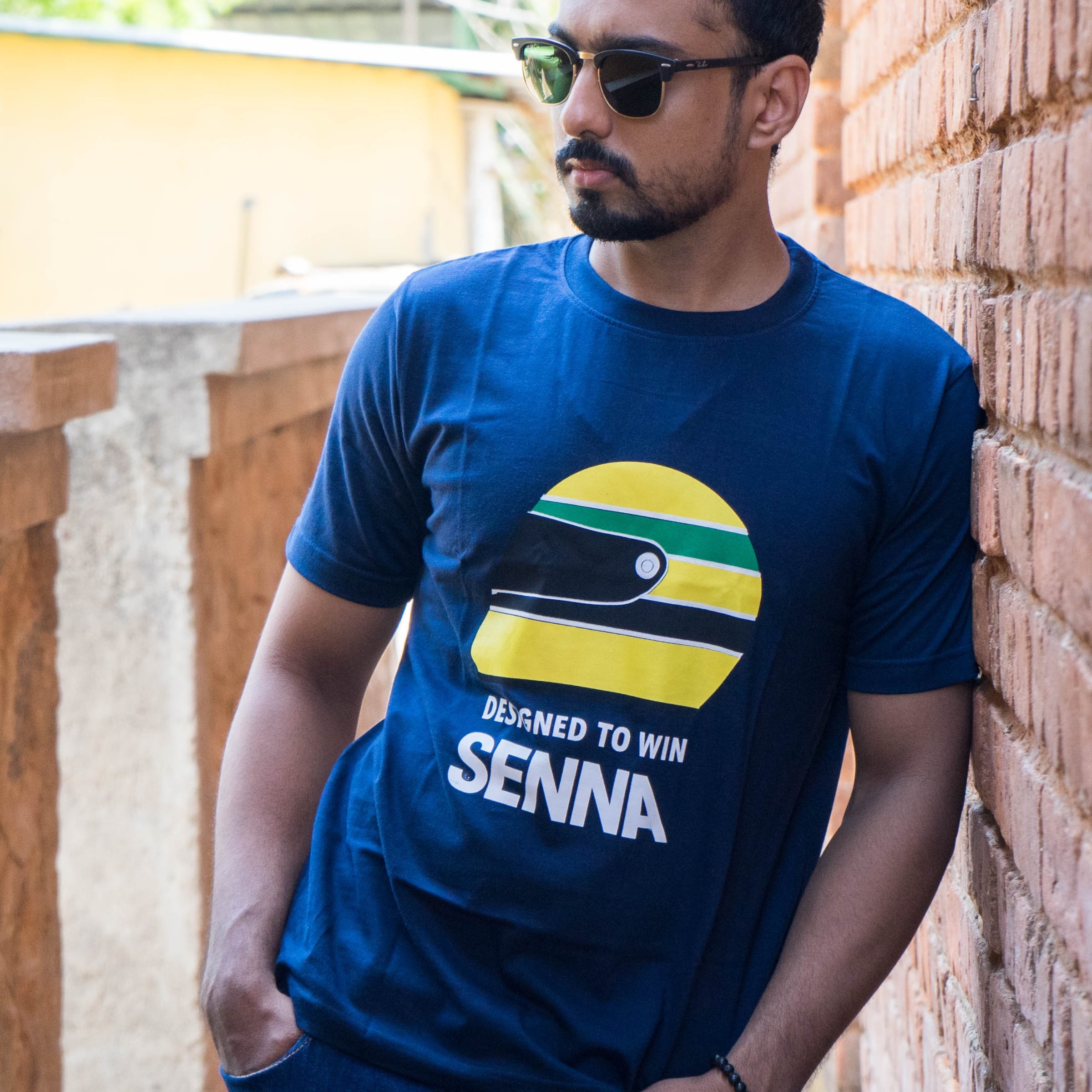 Senna: Entworfen, um T-Shirt zu gewinnen